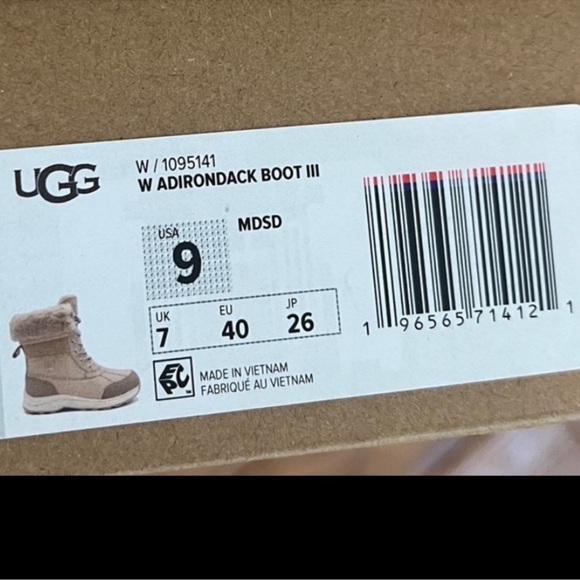 UGG® Adirondack III Water Resistant Bootie (Women) - Picture 12 of 13